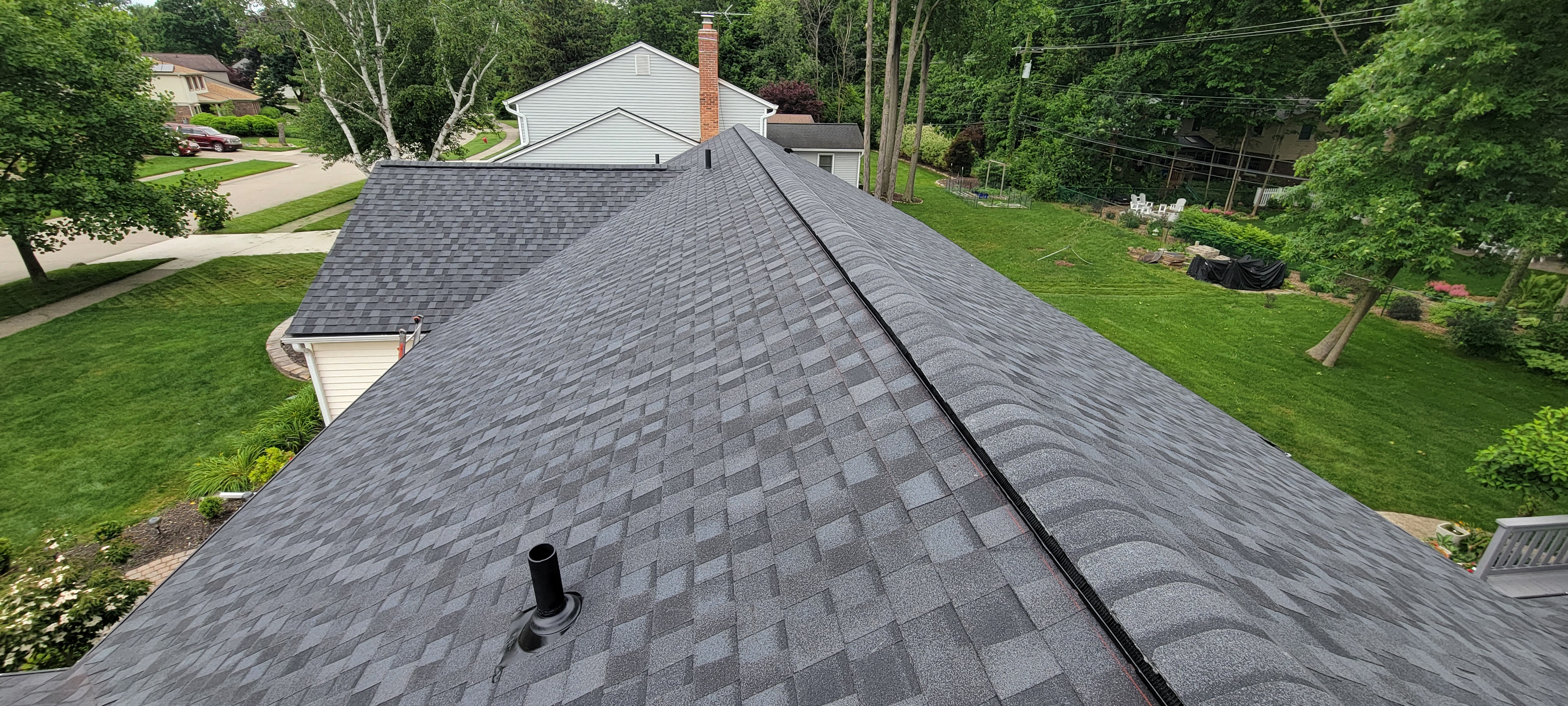 Finished roof Belleville